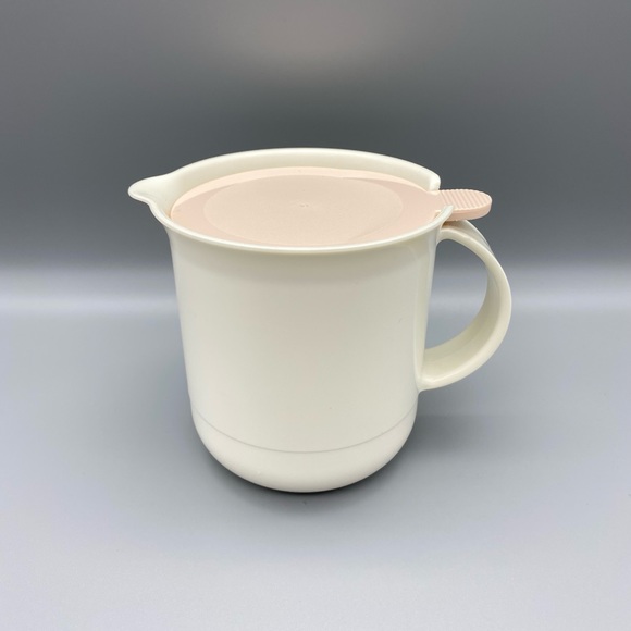 Vintage Tupperware Ivory Creamer With Pink Lid - Picture 1 of 10